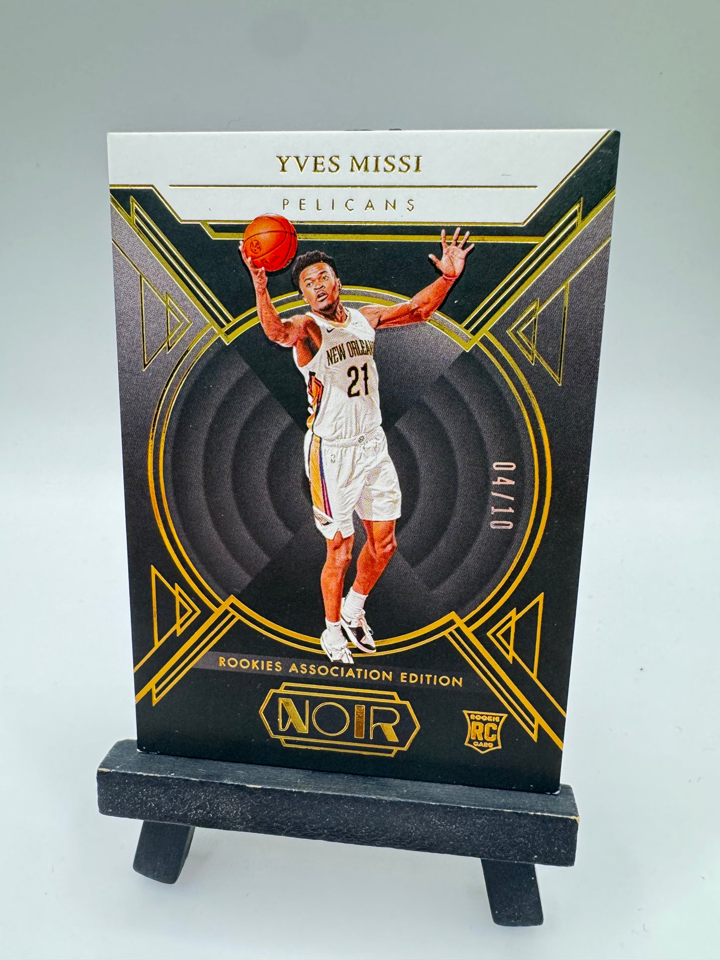 2024 Panini Noir Yves Missi RC /10 #145 New Orleans Pelicans