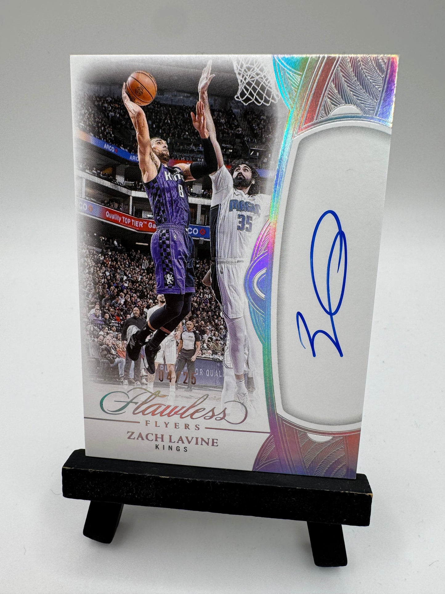 2024 Panini Flawless Flyers Autograph /25 Zach LaVine #FLY-ZLV Sacramento Kings