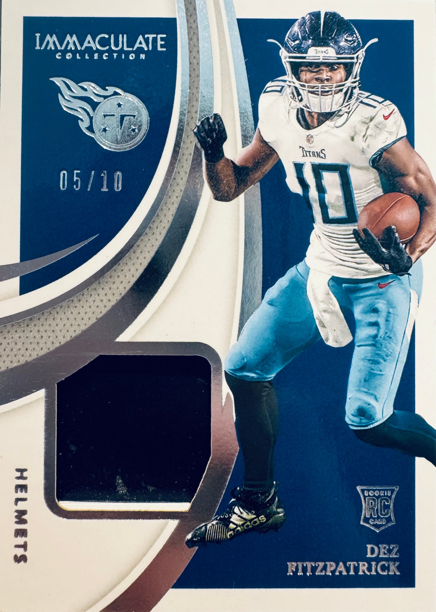 2021 Panini Immaculate Helmet /10 Dez Fitzpatrick RC #IH-DF Tennessee Titans