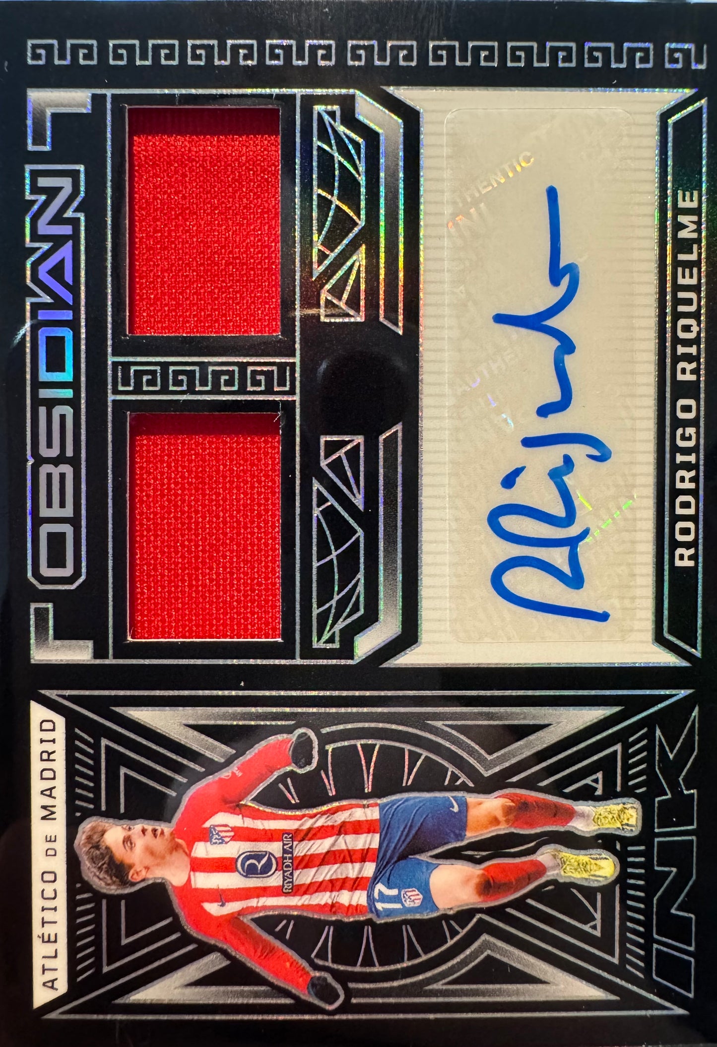 2023 Panini Obsidian Patch Autograph Rodrigo Riquelme /199 #DJ-RR Atletico Madrid