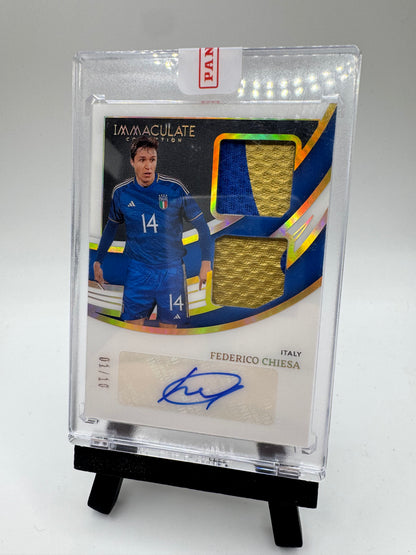 2022 Panini Immaculate Dual Swatch Patch Auto 01 /10 #DA-FC Italy