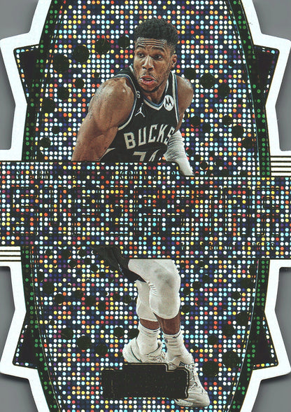 2023 Panini Contenders Superstar Giannis Antetokounmpo #5 Milwaukee Bucks