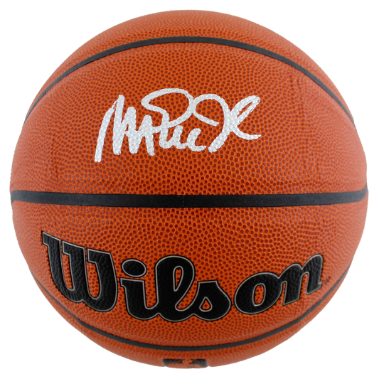 Wilson ball signed by Earvin "Magic" Johnson (Beckett)