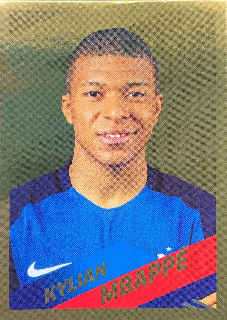 2018 Panini World Cup Stickers Gold Kylian Mbappé RC #54 France