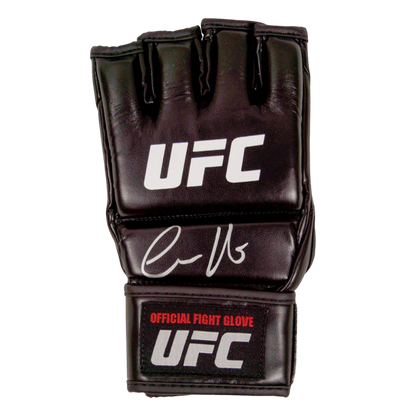 UFC glove signed by Conor McGregor (Beckett)