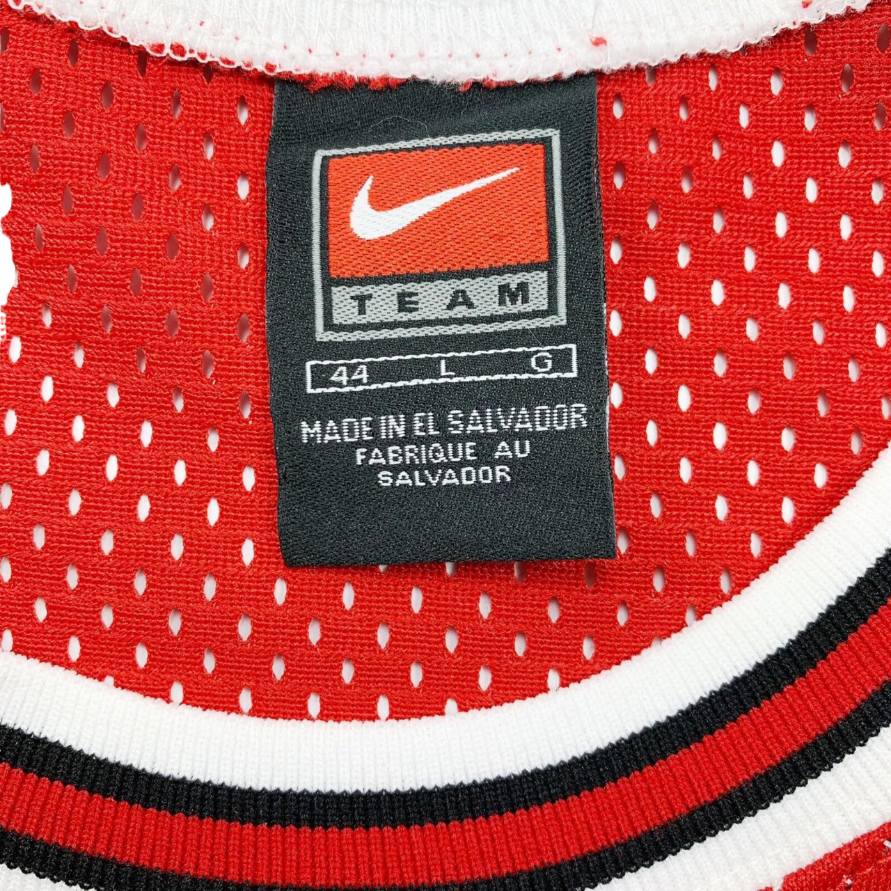 Maillot NBA Nike 97-98 Swingman Chicago Bulls signé par Michael Jordan (UDA)